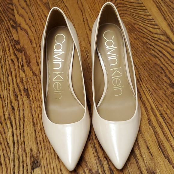 COPY - Calvin Klein - Nude - Picture 2 of 3